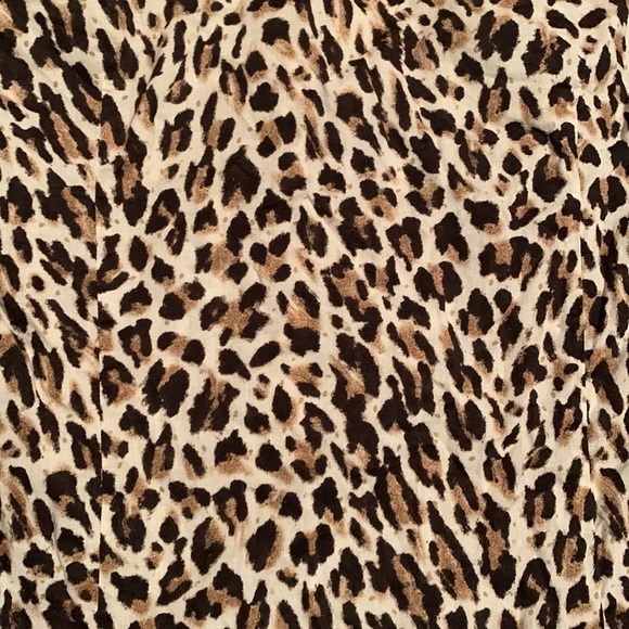 J. Crew The Perfect Shirt Long Sleeve Button Down Leopard Print Women’s XS - Picture 9 of 13